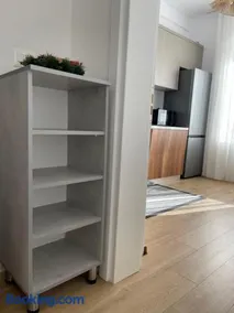 Sunny City Center Apartment - Image 1