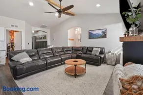 Casa Enclave GUEST HOUSE - Image 3