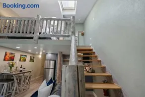 Modern Prospector Loft Walk to Eats Free Bus - Image 2