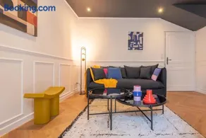 Le Cosy Chic . Proche gare . Centre-ville Mâcon . Neuf . Climatisation . Design . Wifi . - Image 5