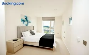 CityScape - Greenwich 2-Bed flat - Image 4
