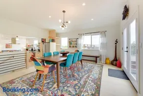 Pet-Friendly El Cerrito Home: Deck, Sauna & Views! - Image 2