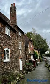 4 St Richard’s Cottages - Image 4