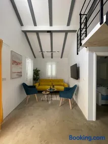 GALLERY - Image 2