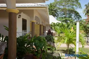 Etoile Labrine Guest House - Image 4