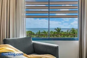 'Top Horizons' Resort style Stay with Pool & Ocean Views - Image 2