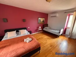 Charming air-conditioned cottage between Martel and Rocamadour - Image 2