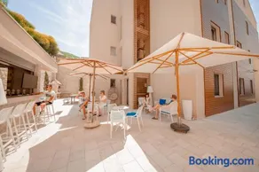Apartments Villa Jelena - Image 4