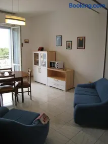 Strand Lungomare Apartment - Image 1