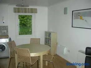 Beach View Apartment - Image 3