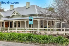 Grandview Accommodation - The Flaxley Apartments - Image 1