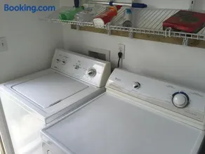 spacious one Bedroom mobil home - Image 2