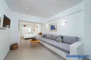 Korina's Suites - Image 3