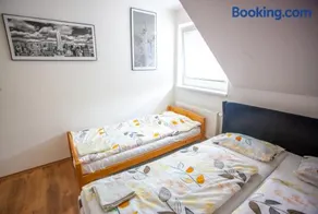 PRAGUE LUXURY VILLA, JACUZZI, HI-SPEED WIFI, HBO, TERRACE - Image 2