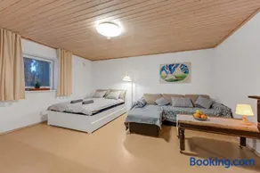 Studio with sauna - Image 1