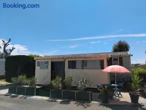 MOBIL HOME GLAMPING CONFORT D'UN HOTEL SANS LES CONTRAINTES PISCINE PROMOTION SEPTEMBRE 3 CHAMBRES - 2 SdB -climatisé - 300m de la mer - piscine - parking - - Image 2