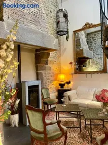 LE COTTAGE Gîte charmant au pied du Château - Image 2