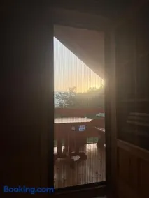 Konaci Očeva Zemlja Vikendica i Bungalovi - Image 2