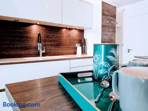 Spacious 4 Bedroom House - Image 4