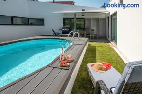 Villa con piscina y jardín, Santiago de Compostela - Image 2