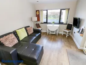 The Garden Flat - Image 2