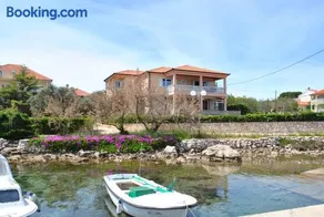 Apartmani Villa Dragica - Image 1