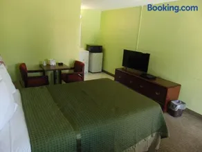 Westbrook Motel - Image 2