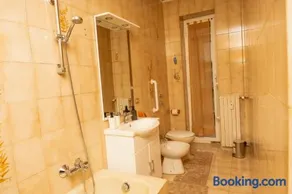 PJ Sweet Home - Near Milan - Image 4