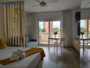 Paraiso 402 Suites, estudio con vistas al mar y piscina - Image 3