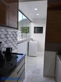 Apartamento moderno próximo ao centro - Image 5