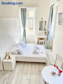 Xenias Rooms Apartments - Image 2