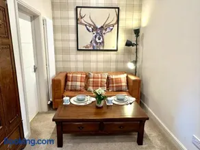 Beechtree Cottage, Cairngorm Suite, Kirkmichael - Image 2