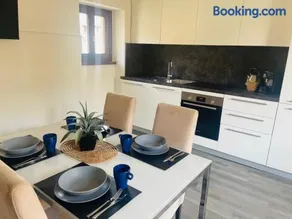 Vacallo Panorama Apartment by RentuGoo Travel - Image 3