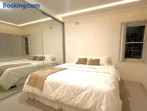 Quiet Guest Room in Burwood - Image 5