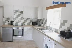 Cowley Farm, Preston Bissett, Buckingham - Image 3
