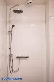 Comfortable Flat Near the Airport - Image 4