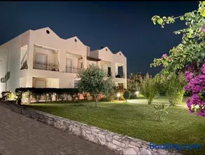 Rethymnian Modern Apartment - Image 1