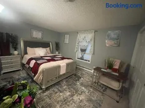 Two bedrooms two beds 3 or 4 gusts available - Image 4