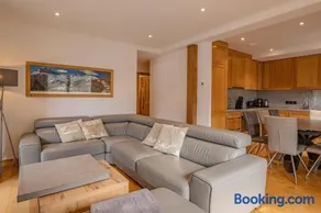 Grand Paradis- Modern 3 bedroom apartment with spectacular views - Image 5