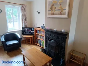 4 Bed Close to Beach and Village - Image 2