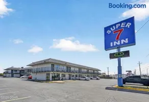 Super 7 inn - Image 4