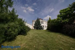 The White House ZR - Image 4