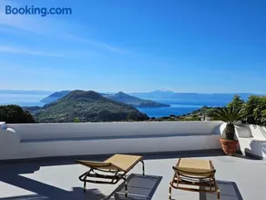Villa Paradiso - spectacular sea view over volcanoes - Image 3