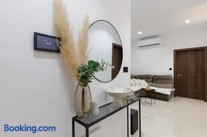 Bayleaf Coastal Apartment - Image 1
