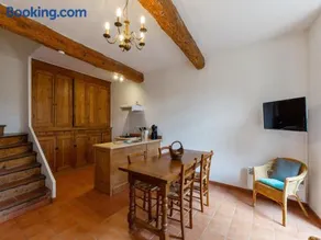 Charming Holiday Home in Tautavel with Balcony - Image 3