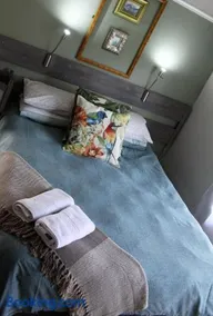 36 Mount Road Guesthouse and Self Catering - Image 3