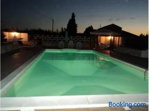 Residenza agrituristica Santa Lucia con piscina - Image 2