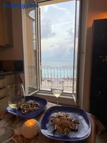 the sea at home - Image 3