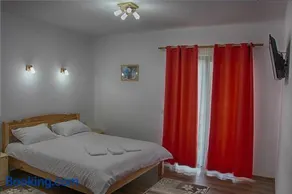 Pensiunea Potcovaru - Image 4