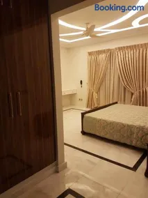 Royal Palace Hotel - Image 3